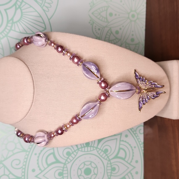Jewelry - Purple Butterly Beaded Necklace